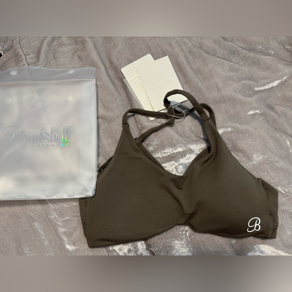 Bombshell Sportswear Other - Bombshell Sportswear passion winter Oak Sports Bra
